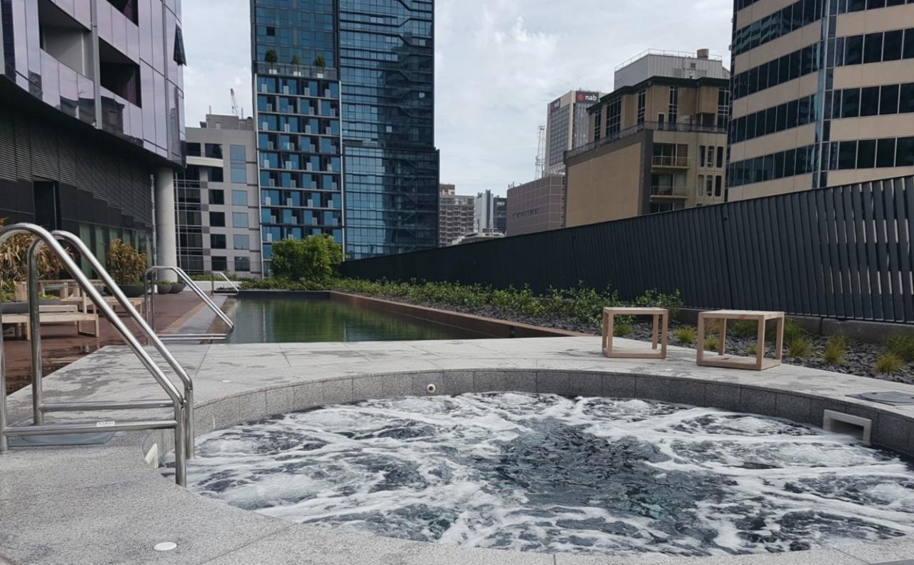 Luxury Cbd - Pool, Gym And Spa Melbourne Exteriör bild